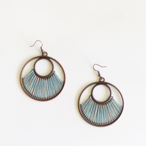 Bohemian Round Threaded Large Earrings - Picture 9 of 10